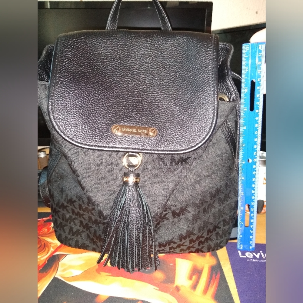 Backpack - Picture 4 of 4